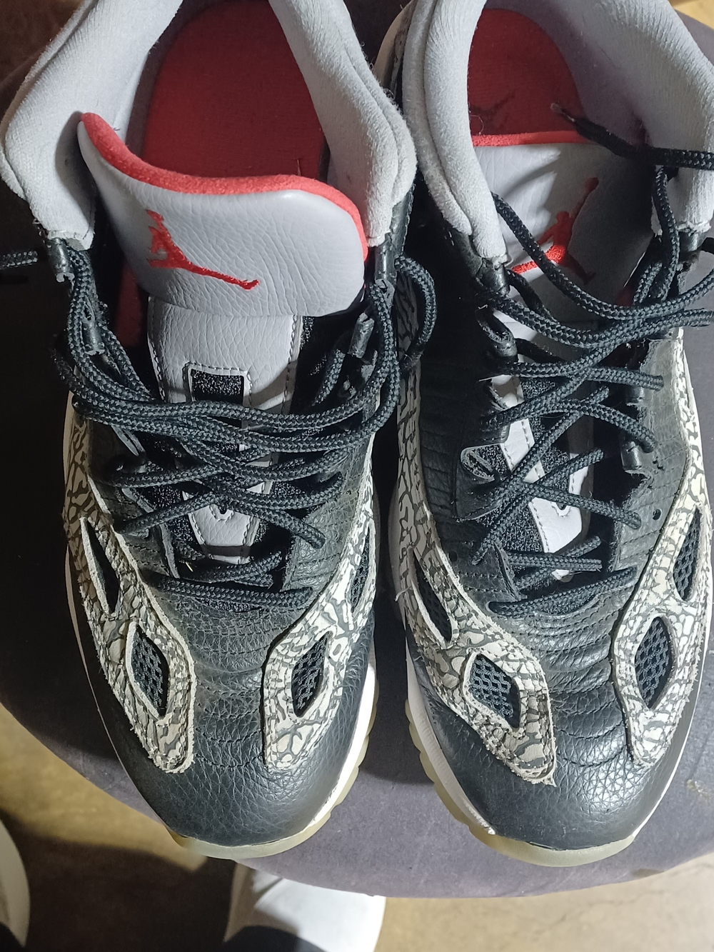 Men's Black and Gray Athletic Sneakers - Red Accent